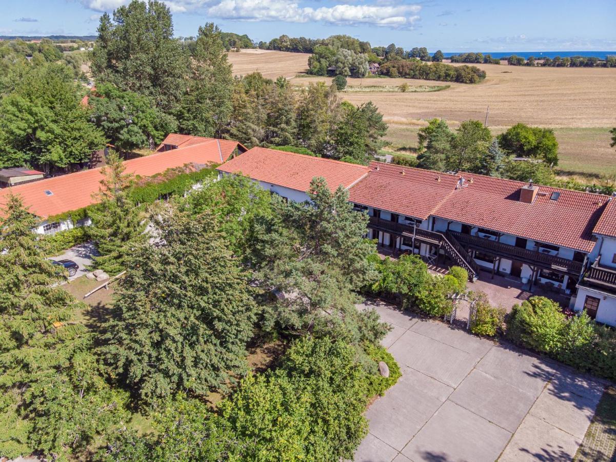 Landpension Dubnitz - Ferienwohnung 1 Sassnitz Esterno foto