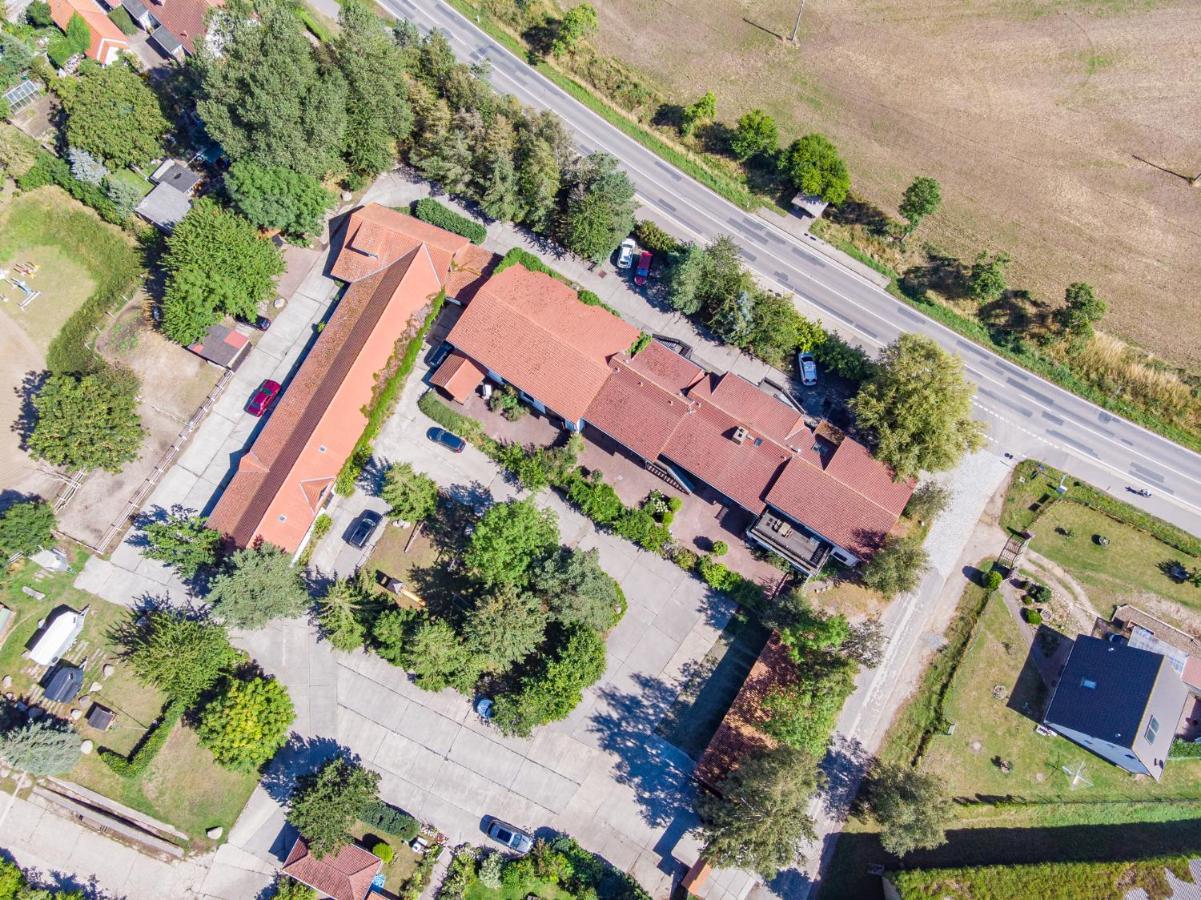 Landpension Dubnitz - Ferienwohnung 1 Sassnitz Esterno foto