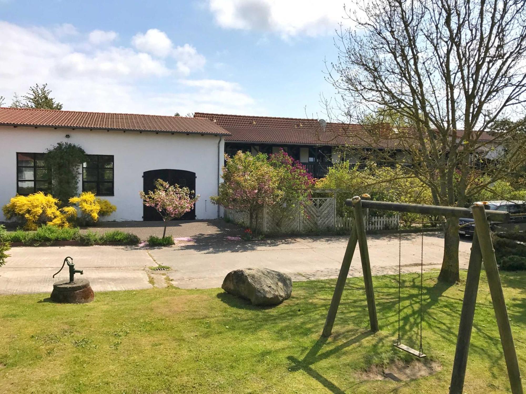 Landpension Dubnitz - Ferienwohnung 1 Sassnitz Esterno foto