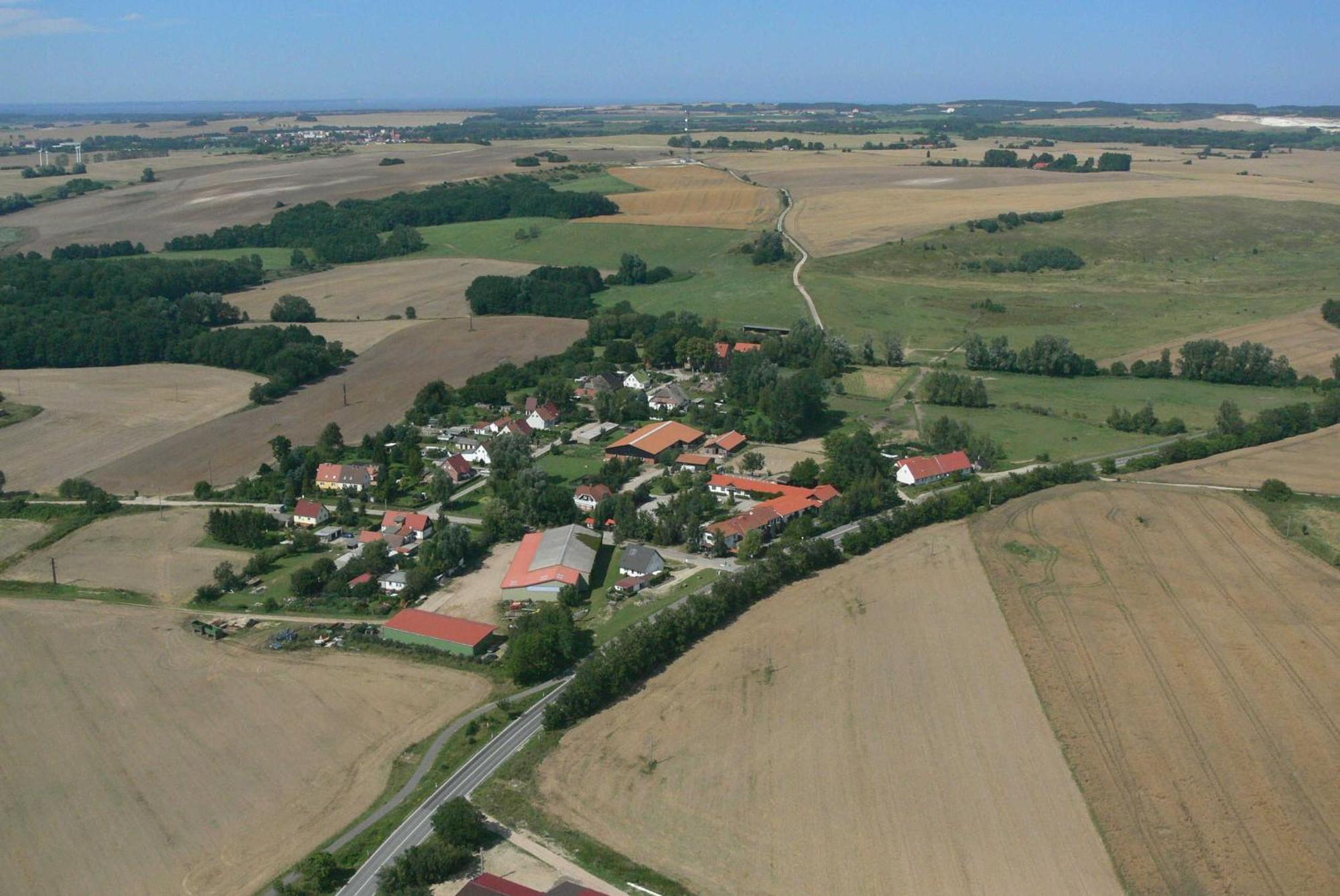 Landpension Dubnitz - Ferienwohnung 1 Sassnitz Esterno foto