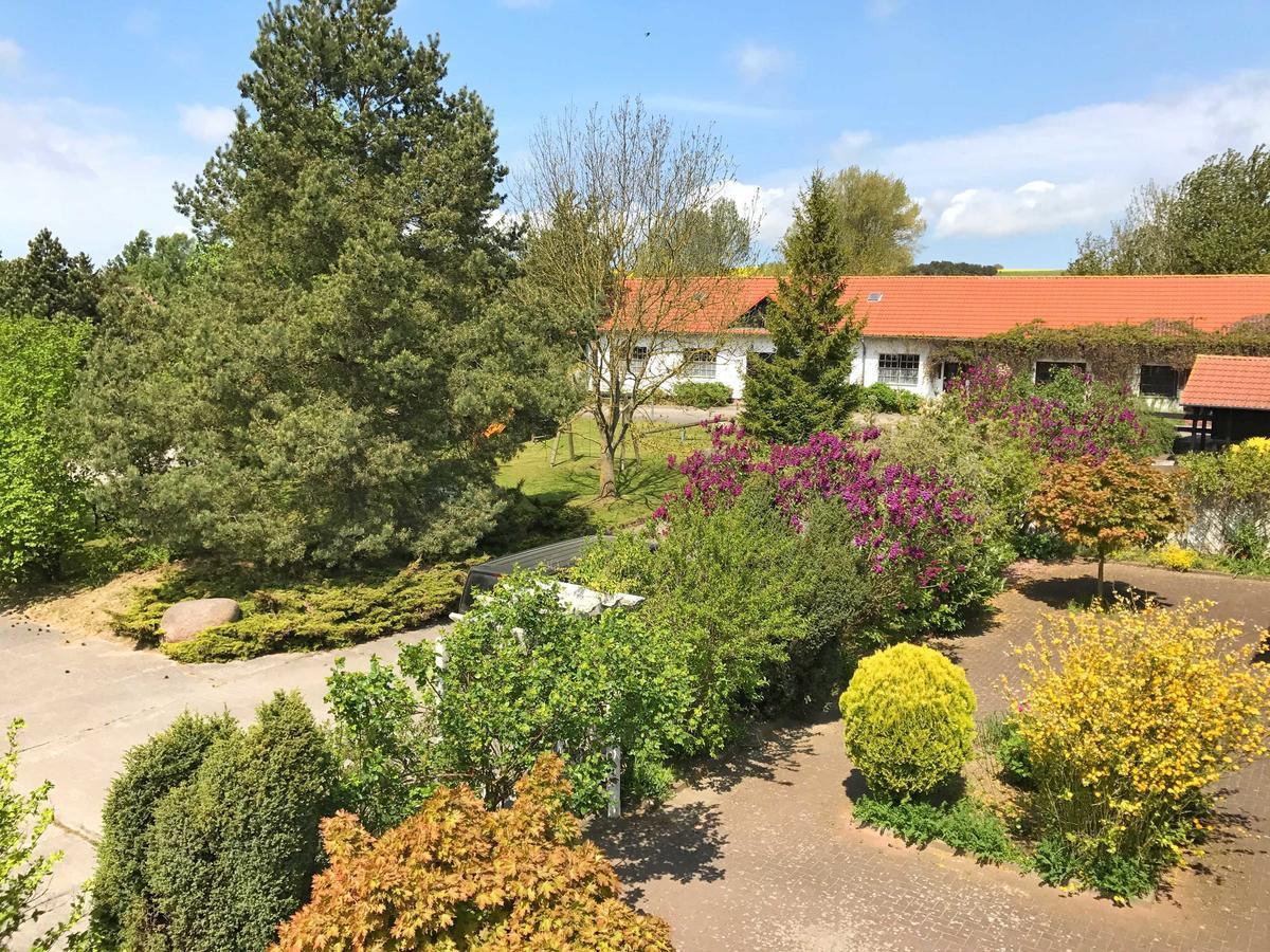 Landpension Dubnitz - Ferienwohnung 1 Sassnitz Esterno foto